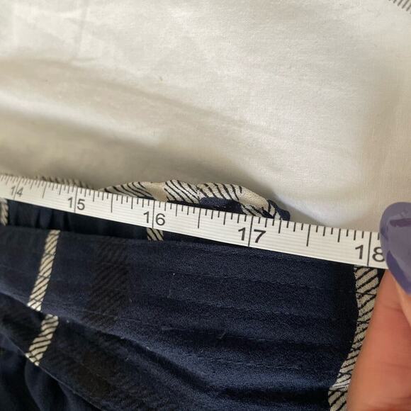 ✨ A.L.C.✨ 100% Silk Plaid Mini Skirt - Picture 8 of 11